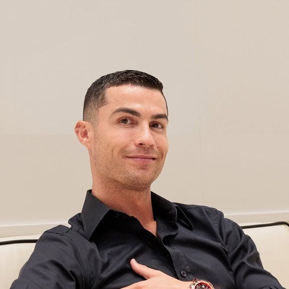 "Quem é o maior artilheiro da história? É uma questão de números. Ponto final", disse Ronaldo ao programa de televisão espanhol "El Chiringuito", em uma longa entrevista na segunda-feira (03).