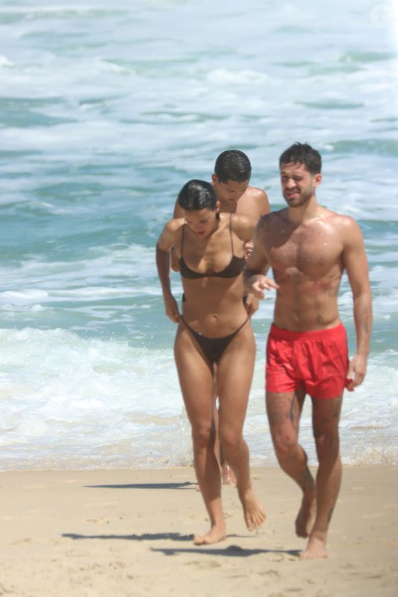 Bruna Marquezine e João Guilherme terminaram o namoro em fevereiro de 2025 e nas últimas semanas passaram a ser vistos juntos com mais frequência