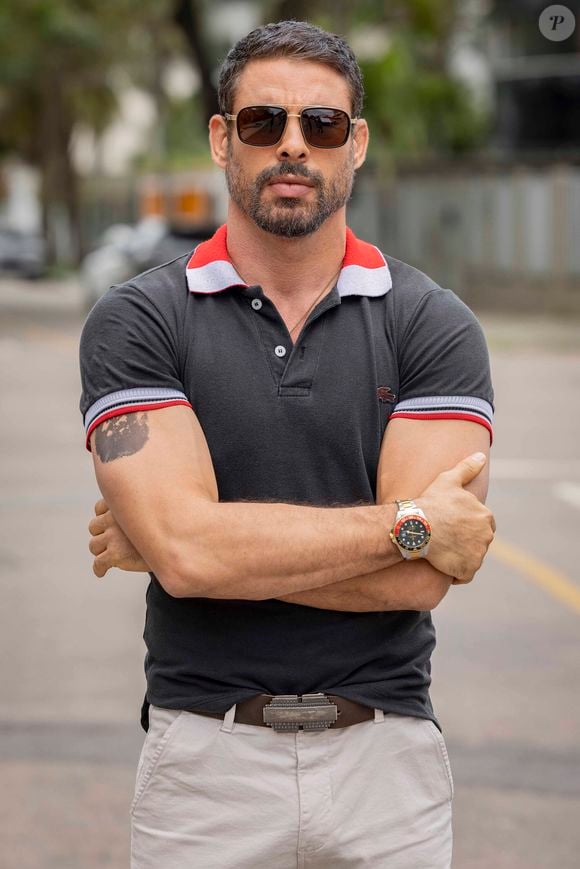 Cauã Reymond, galã da Globo, lembrou infância difícil por conta de bullying