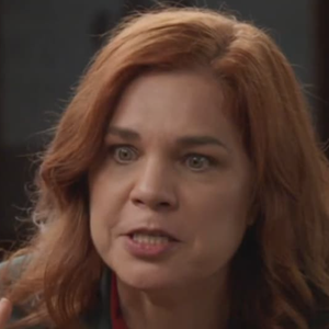 Além de ‘Garota do Momento’, outras novelas da Globo, como o remake de ‘Elas por Elas’, também já apostaram no clássico clichê ao final.