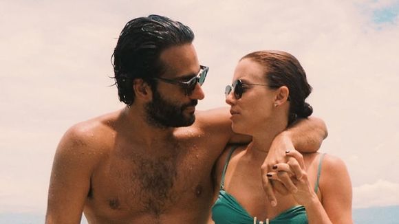 Alice Wegmann e Humberto Carrão estão namorando? Rumor agita a web após cenas quentes em 'Vale Tudo' e verdade é revelada em comunicado