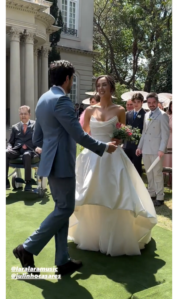 Lara Silva, filha de Faustão, se casou com Julinho Soares no último sábado, dia 20 de setembro