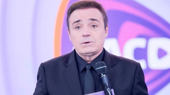 Ex-Dominó ganha processo na Justiça contra locutor de rádio; radialista fez graves acusações envolvendo Gugu Liberato e membros da boy-band