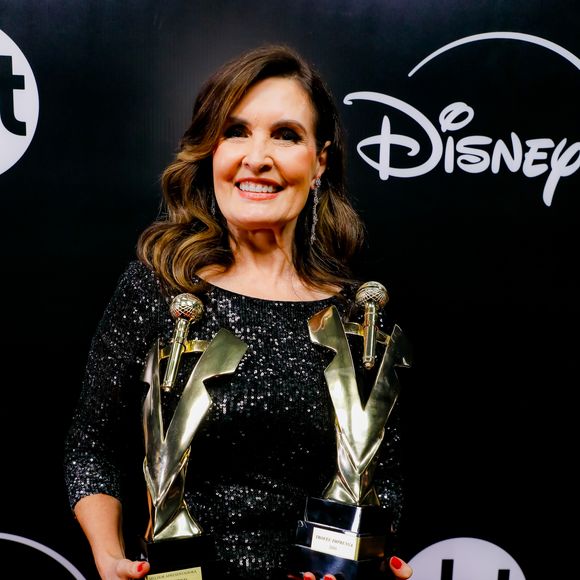 Fátima Bernardes no Troféu Imprensa 2025: de acordo com a colunista Fábia Oliveira, do portal Metrópoles, a ex-global viveu um momento saia-justa com Patrícia Abravanel