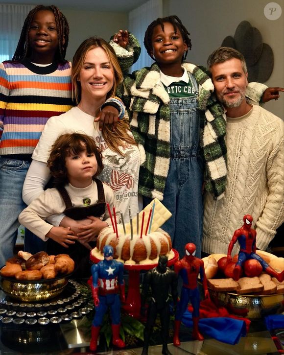 Giovanna Ewbank sobre Bless na novel 'A nobreza do amor': “Ficou feliz e animado. Para mim teve uma emoção muito particular. Eu e Bruno começamos nossas carreiras na Globo. De repente, eu estava entrando de novo lá de um jeito completamente diferente: como mãe, acompanhando meu filho para realizar o sonho dele."