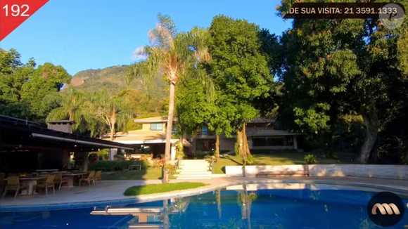 Anitta escolheu uma mansão localizada em um condomínio no Itanhangá, área nobre da capital carioca