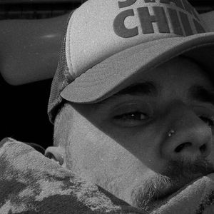 Justin Bieber, depois de muitas negociações, teria cedido e aceito o convite para se apresentar no dia 02 de maio