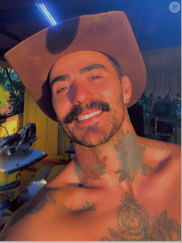 Mayk Leão - influenciador que viralizou com relato de OVNI: Mayk mora em uma propriedade rural em Campo Largo, no Paraná, e produz conteúdo sobre sua rotina no campo e o cuidado com animais. Em junho de 2026, viralizou ao divulgar vídeos de uma suposta aparição de OVNI perto de sua casa, fazendo seu número de seguidores saltar de cerca de 40 mil para mais de 800 mil