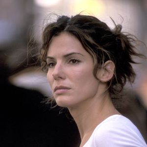 No início dos anos 2000, Sandra Bullock já fazia grandes filmes de sucesso