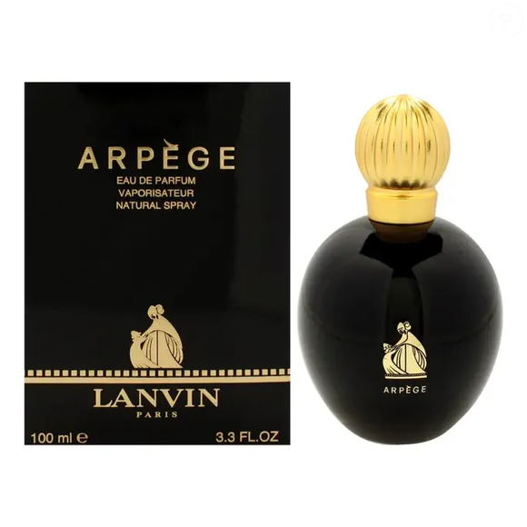 O Arpège, da Lanvin, reúne aldeídos, lírio-do-vale, pêssego, madressilva e bergamota nas notas de topo, enquanto a base traz sândalo, âmbar, almíscar, baunilha e patchouli
