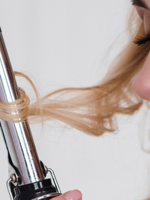 Você sabia que a espessura do seu babyliss faz diferença na hora de modelar os cachos?