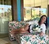 Luma de Oliveira também evita mostrar sua mansão nas redes sociais, mas mora em uma casa azul pouco abaixo à de seu ex-marido