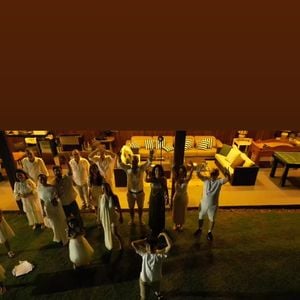 Sabrina Sato curtiu o Réveillon 2026 com a família em um clima intimista, mas engana-se quem pensa que ela abandonou o lado fashionista para a ocasião