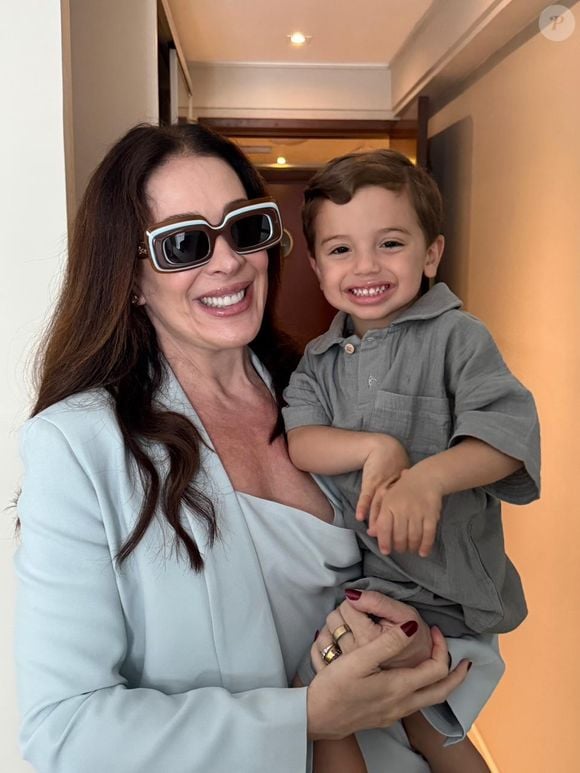 Mãe de três filhos, sendo o último aos 55 anos, Claudia Raia assume que a maternidade deu um 'gás' a mais para sua longevidade