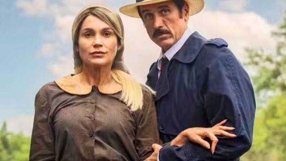 Flávia Alessandra fora de 'Êta Mundo Melhor'? Final épico de Sandra choca no início da novela e esvazia o posto de grande vilã