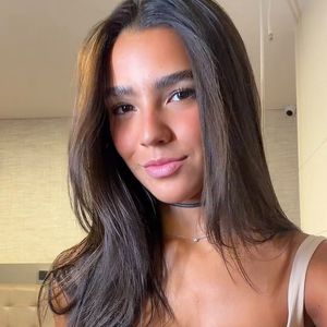 Duda Guerra ficou revoltada após Antonela Braga tentar seguir um perfil privado de Benício Huck