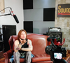 Eduarda Campopiano virou alvo de Marco Leão Sol, ex-baterista e um dos fundadores do Angra, após aparecer usando uma camiseta da banda. O músico chamou a deputada do PL de fascistinha e afirmou tê-la excomungado. A publicação foi apagada depois