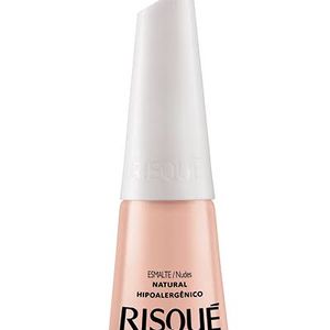Com acabamento nude natural e secagem rápida, o Risqué Melissa é uma opção elegante para quem deseja reproduzir o estilo clássico e atemporal associado à realeza