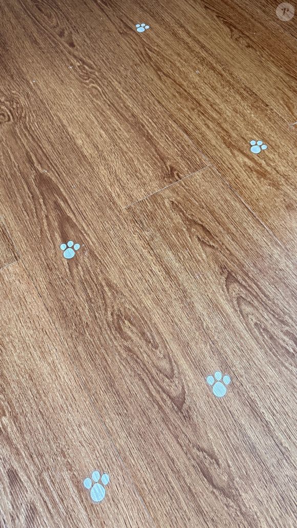 Nesta Páscoa, Mavie seguiu as pegadas do coelhinho...