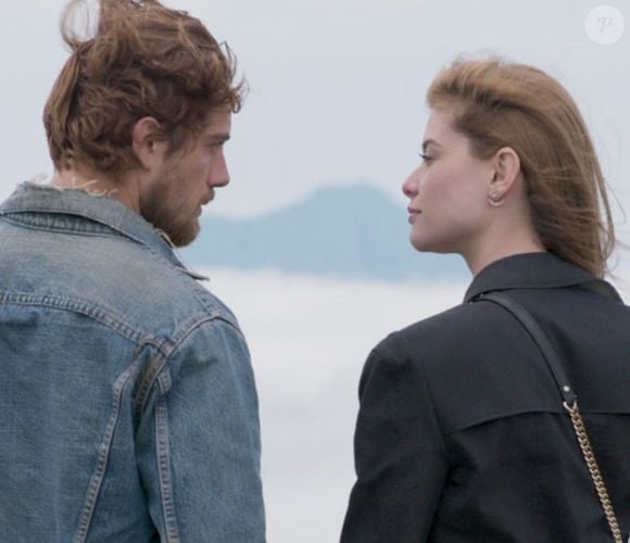 Lívia (Alinne Moraes) e Felipe (Rafael Cardoso) conseguem ter um final feliz em 'Além do Tempo'