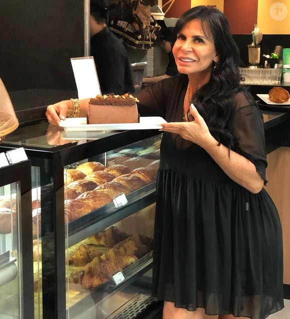 Principal mudança de Gretchen foi uma harmonização facial bem marcada