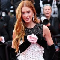 Ela chegou! Marina Ruy Barbosa brilha com vestido P&B bordado no 4º dia do Festival de Cannes 2025. Veja fotos do look!