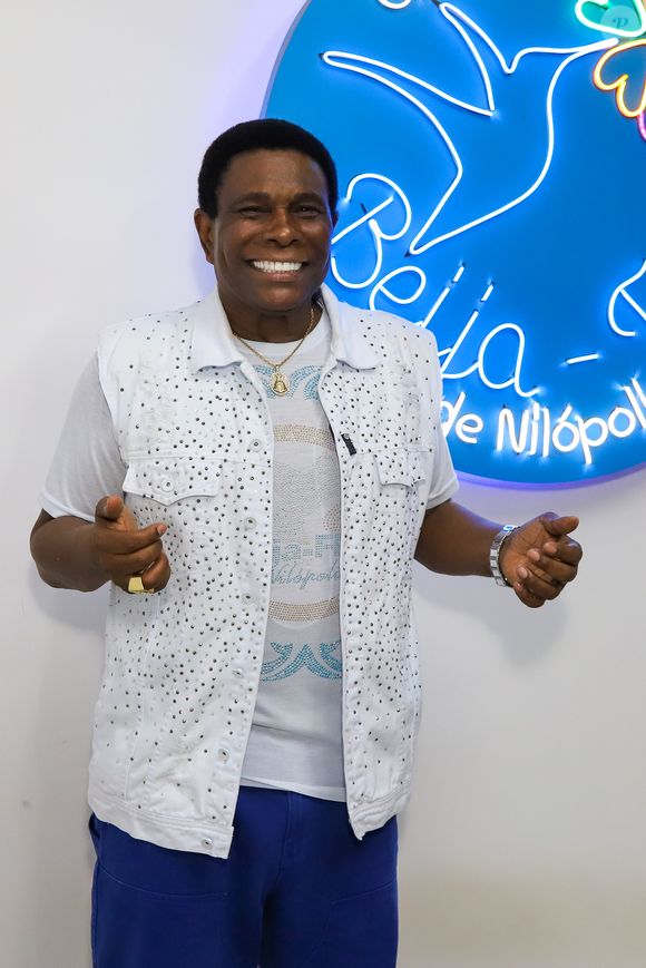 Neguinho da Beija-Flor esteve na escola nos 14 campeonatos do carnaval do Rio da agremiação