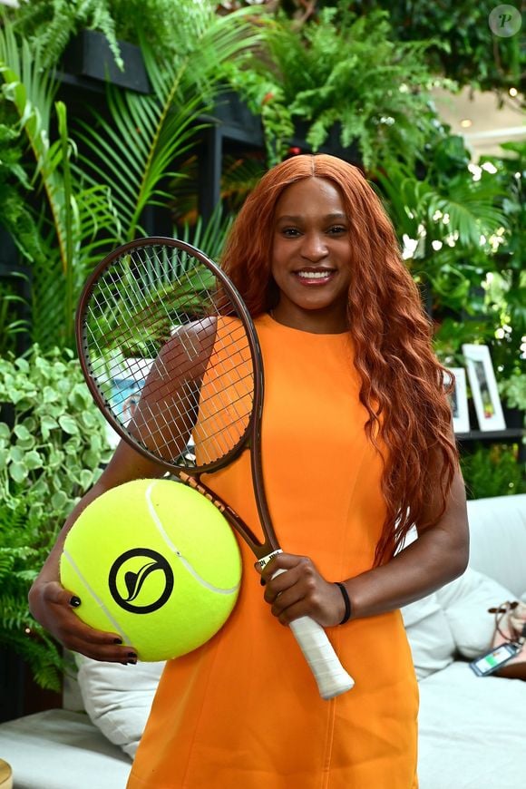 Avaliada em quase R$ 1.600,00, a peça pertence à grife carioca Agilità