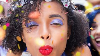 Qual a tendência para o Carnaval de 2025? Veja principais apostas e o melhor look para a folia