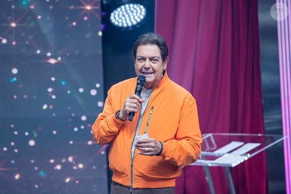 Fausto Silva passou por mais transplantes e teve sua morte anunciada para 'breve' por um médico, o que revoltou seu filho João Guilherme