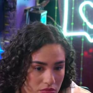 Filha de Renato Aragão, Lívian Aragão disse que a família foi surpreendida com 'vaquinha' feita por Juliana Aragão