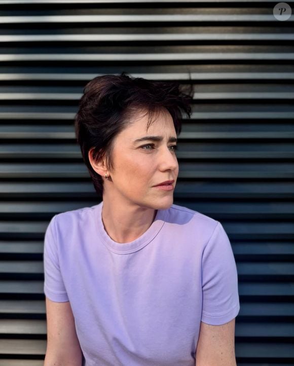 "Me lembrou a Demi Moore um pouco" e "Irmã da Demi Moore?", foram comentários na publicação