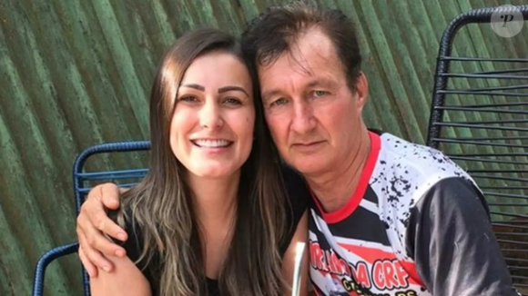 Andressa Urach comentou sobre o ato do perdão, e ainda destacou que seu pai vai começar a criar conteúdo adulto.