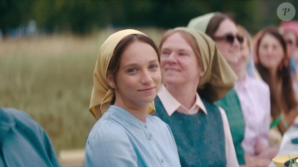 'Sem Salvação' ou 'Unchosen', é uma produção britânica que acompanha Rosie (Molly Windsor)