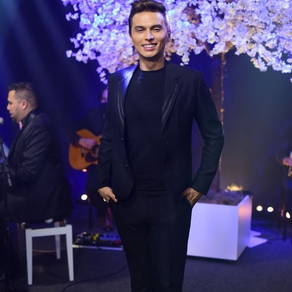 Ex-marido de Mara Maravilha, Gabriel Torres foi confirmado pela Record como participante de "A Fazenda 18", que estreou nesta segunda-feira (14), e já havia atuado como jurado do 'Canta Comigo'