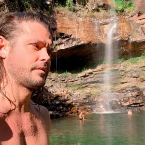 Dado Dolabella expôs em entrevista recente sobre o uso das drogas.