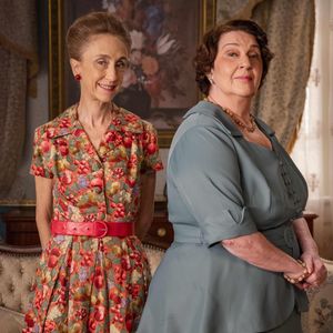 Betty Gofman é irmã de Rosane Gofman; as atrizes estão no elenco de Êta Mundo Melhor', como Medeia e Olímpia