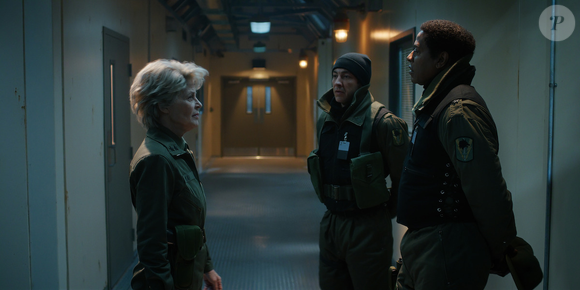 Não demorou para aceitar o papel da Dra. Kay, a imponente cientista-chefe responsável pela ocupação militar em Hawkins, sucessora direta do Dr. Brenner.