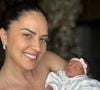 Clara, filha de Graciele Lacerda e Zezé Di Camargo, nasceu no Natal de 2024.