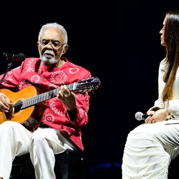 Gilberto Gil está apresentando em SP a turnê do show 'Tempo Rei'