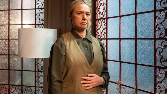 Luta contra câncer e perda de 40 kg: vilã de 'Três Graças' e beata em 'Dona Beja', Kelzy Ecard enfrentou grave doença após triste notícia em família. 'Medo, raiva e tristeza'