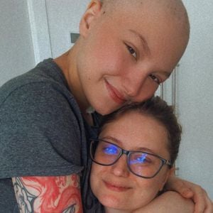 A irmã de Isabel Veloso, Priscila, publicou um forte desabafo após Lucas Borbas anunciar o noivado cinco meses depois da morte da influenciadora. Veja o que ela escreveu