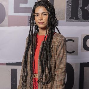 Samanthe Jones será Ana Clara, neta de Nice (Teca Pereira) que sabe o segredo de Odete Roitman (Debora Bloch) em 'Vale Tudo'