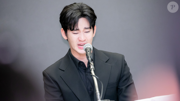 Escândalo internacional: Kim Soo-hyun trocou mensagens íntimas com Kim Sae-ron, quando ela tinha 15 anos; astro dos doramas chegou a chorar e pedir desculpas em coletiva após a atriz ser encontra morta