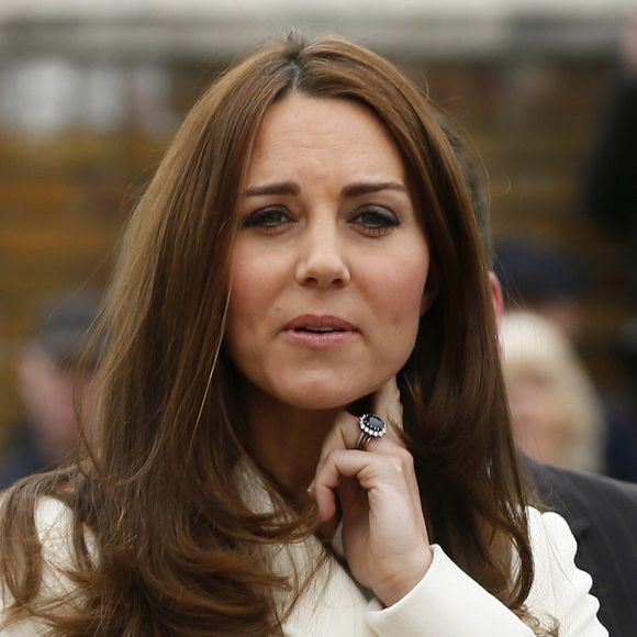 A rotina de exercícios de Middleton também inclui ciclismo, remo, uma bola de ginástica suíça para exercícios abdominais e ioga, que é um desestressante bem-vindo, uma ferramenta calmante e fortalecedora dos músculos do core.