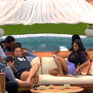 Babu Santana, do 'BBB 26', detonou Ana Paula Renault após ambos serem eliminados da Prova do Líder: 'Uma inútil. Não ganha uma prova, não ganha p**** nenhuma. Para dizer que ela não faz nada, ela, pelo menos, faz o Monstro'