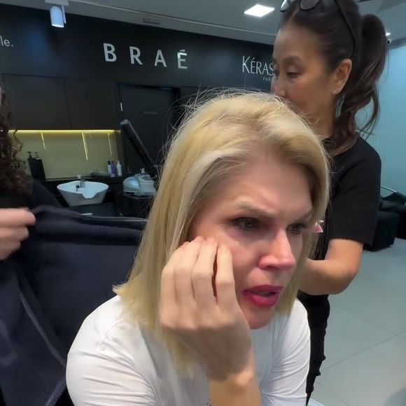 Val Marchiori: ‘Não é só sobre cortar o cabelo… É sobre coragem. Sobre enfrentar o medo de ficar careca e, ao mesmo tempo, sentir nascer uma nova mulher dentro de mim’