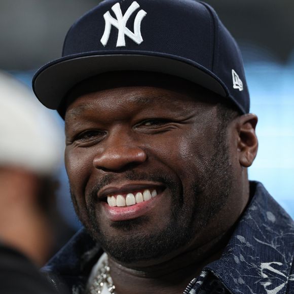 A canção P.I.M.P., hit de 50 Cent foi lançada em 2003.