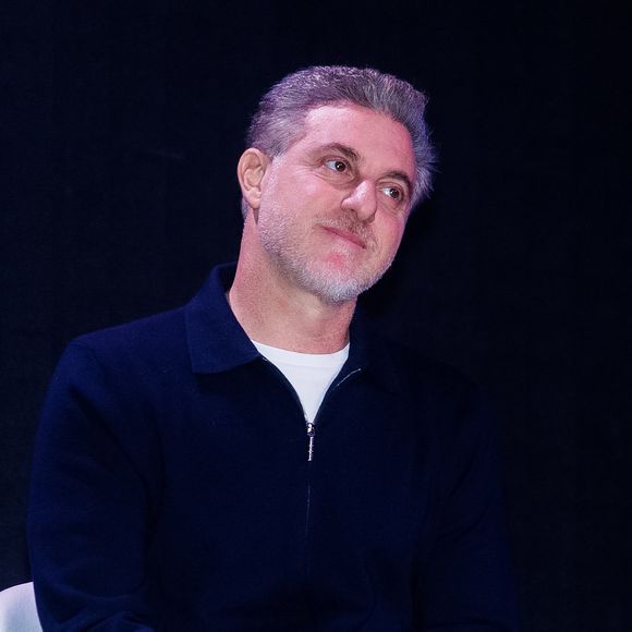 Luciano Huck falou sobre o medo de morrer e deixar os dois filhos pequenos no artigo ‘Pensamentos quase póstumos’