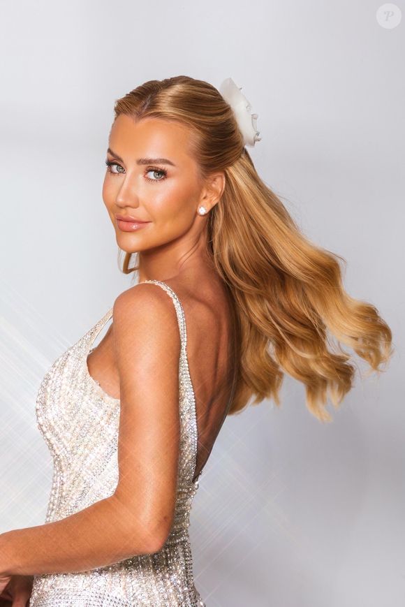 Conhecido como o maquiador das noivas, Rodrigo trouxe para a produção um conceito que une elegância atemporal e frescor contemporâneo